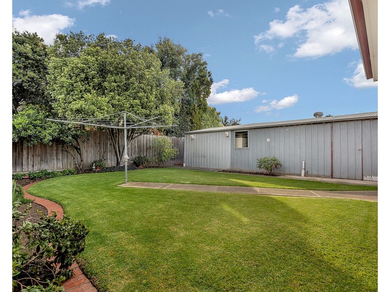 10 Benston Street, Craigieburn VIC 3064