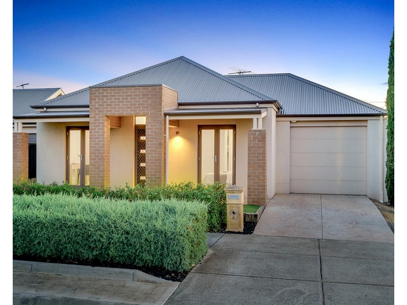 4 Acland Street, Craigieburn VIC 3064