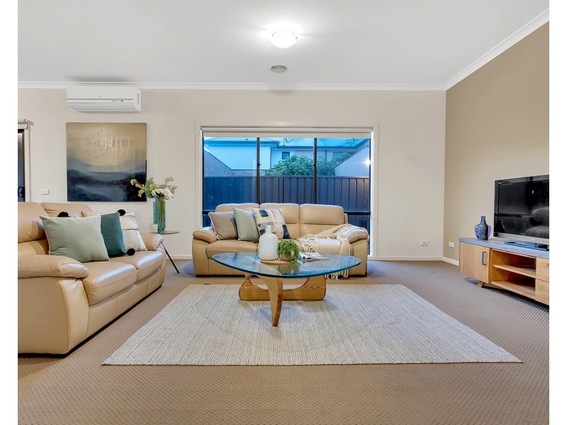 4 Acland Street, Craigieburn VIC 3064