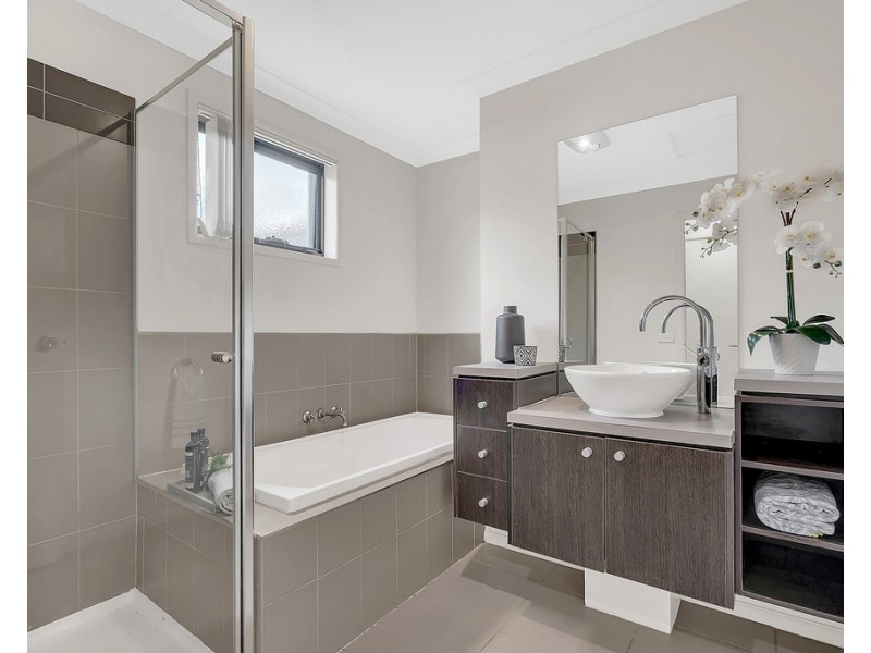 6/2-10 Creekwood Drive, Craigieburn VIC 3064