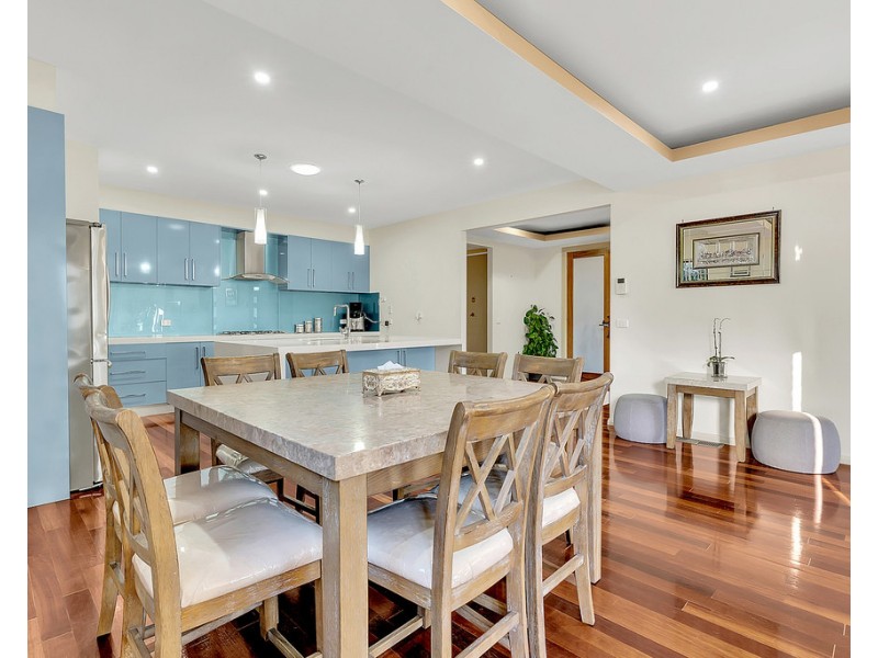 14 Excelsior Heights, Craigieburn VIC 3064