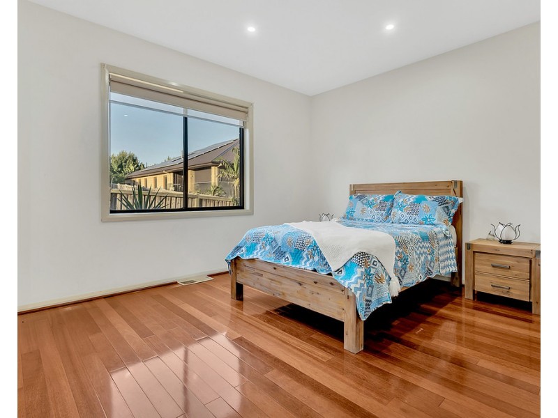 14 Excelsior Heights, Craigieburn VIC 3064