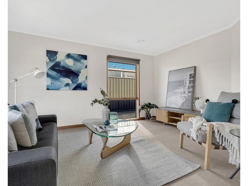 55 Dorchester Street, Craigieburn VIC 3064