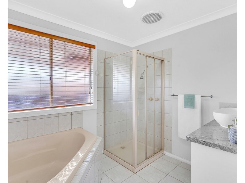 28 Exmouth Road, Craigieburn VIC 3064
