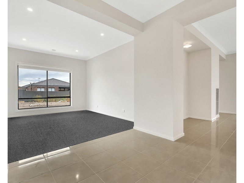 20 Oresund Street, Craigieburn VIC 3064