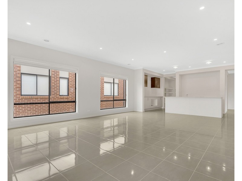 20 Oresund Street, Craigieburn VIC 3064