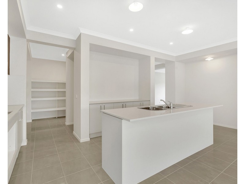20 Oresund Street, Craigieburn VIC 3064