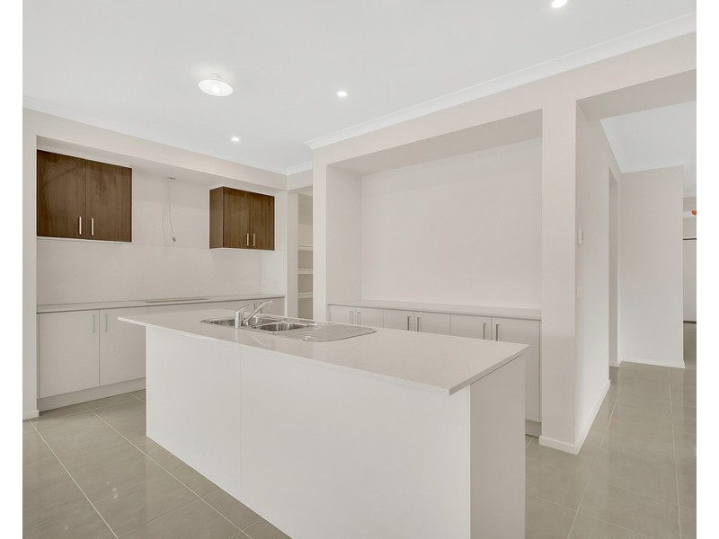 20 Oresund Street, Craigieburn VIC 3064