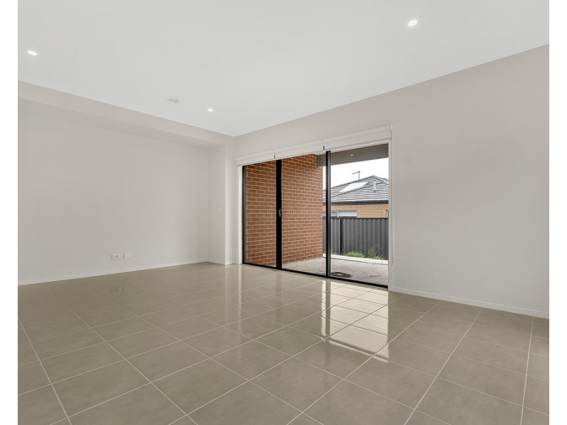 20 Oresund Street, Craigieburn VIC 3064