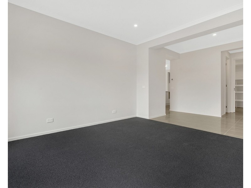20 Oresund Street, Craigieburn VIC 3064