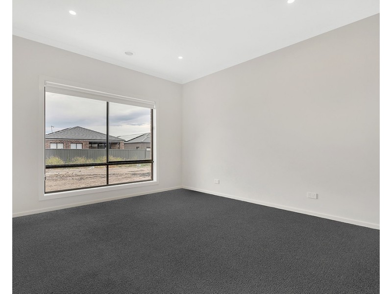 20 Oresund Street, Craigieburn VIC 3064