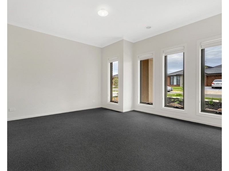 20 Oresund Street, Craigieburn VIC 3064