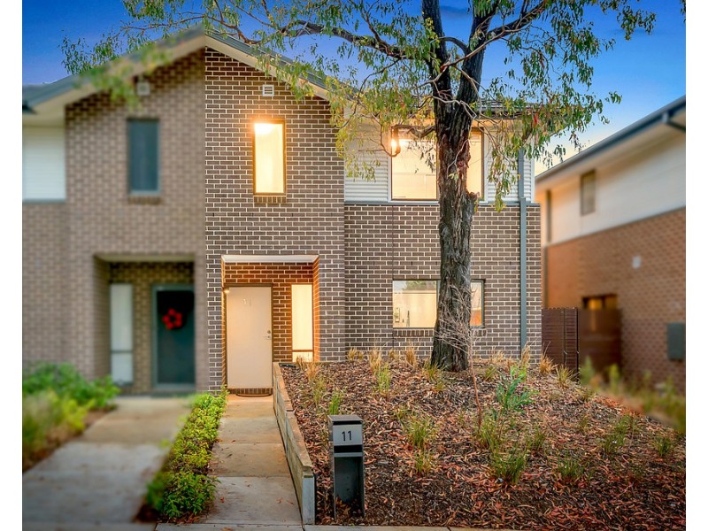 11 Erinbank Crescent, Westmeadows VIC 3049