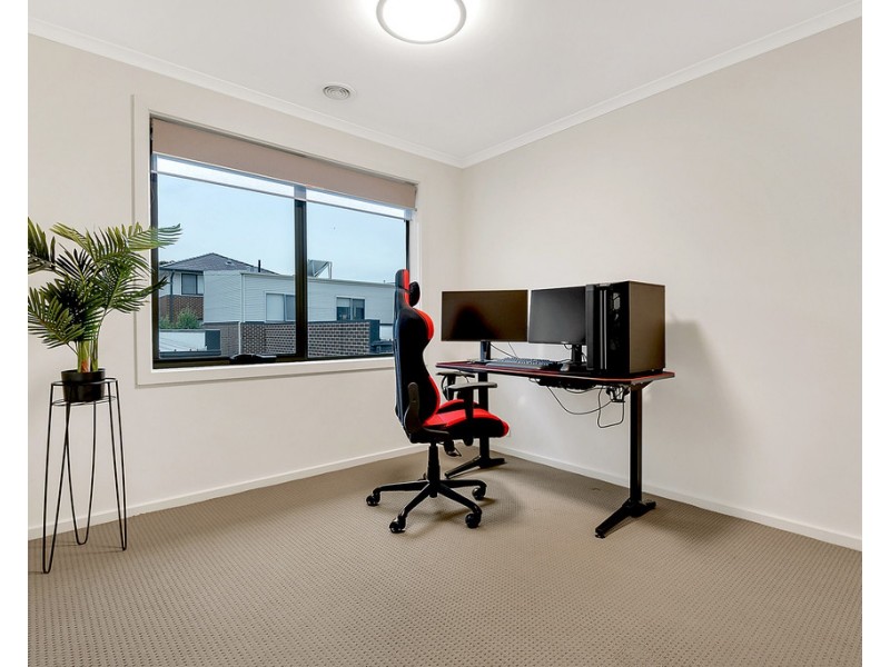 11 Erinbank Crescent, Westmeadows VIC 3049