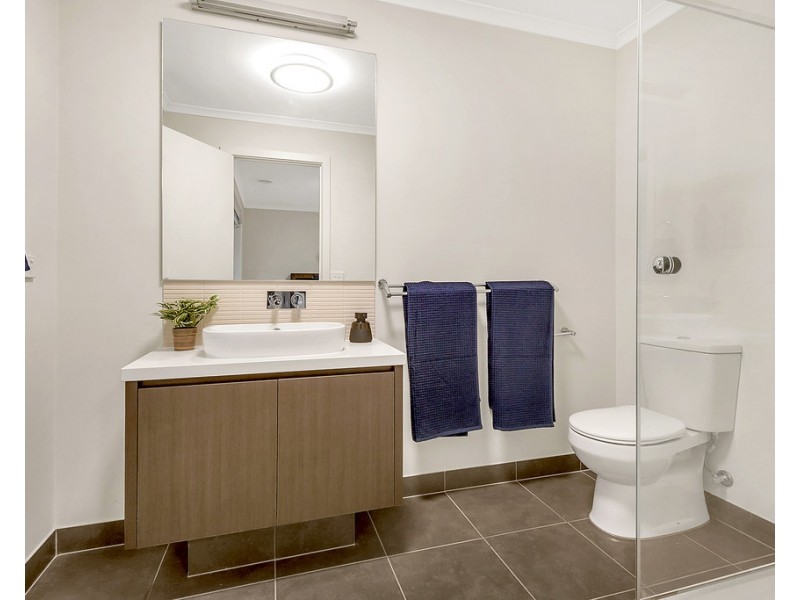 11 Erinbank Crescent, Westmeadows VIC 3049