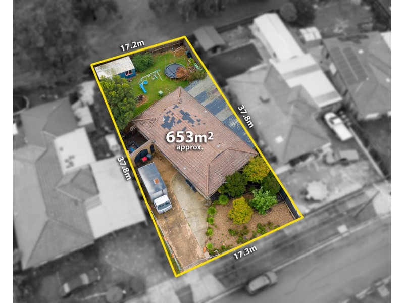 21 Mitford Crescent, Craigieburn VIC 3064