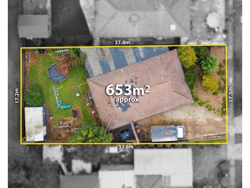 21 Mitford Crescent, Craigieburn VIC 3064