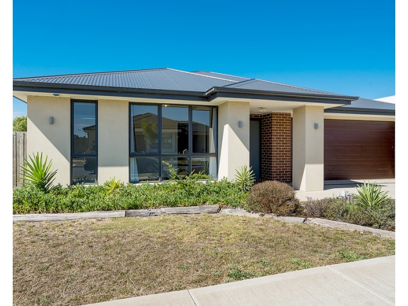 1 Hickory Road, Mickleham VIC 3064