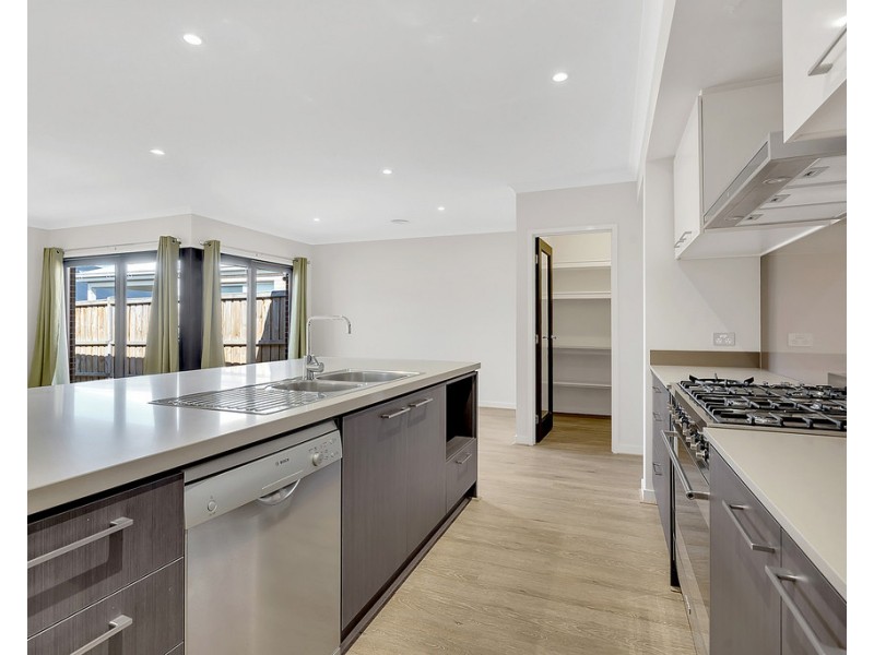 1 Hickory Road, Mickleham VIC 3064