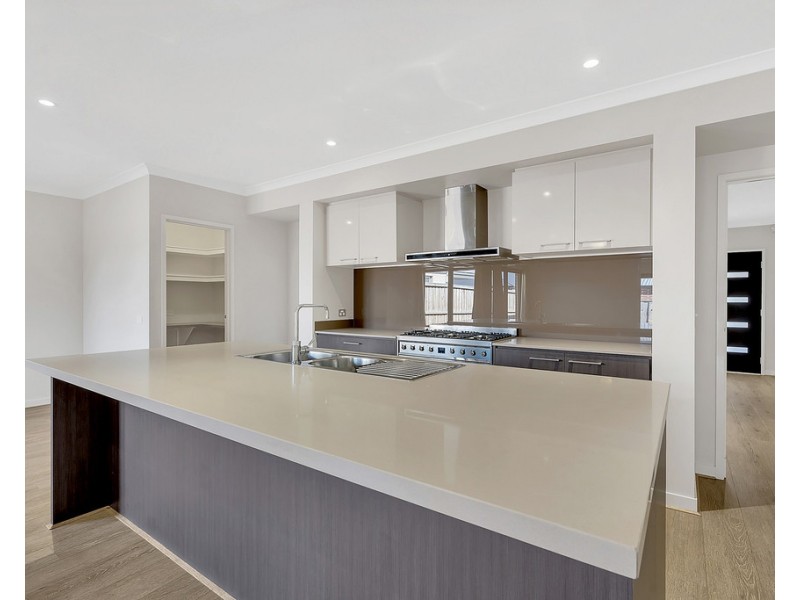 1 Hickory Road, Mickleham VIC 3064