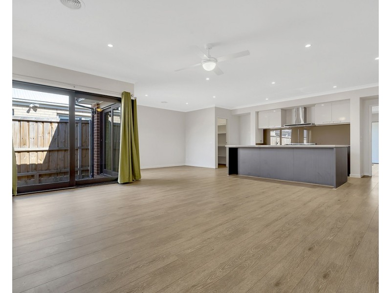 1 Hickory Road, Mickleham VIC 3064