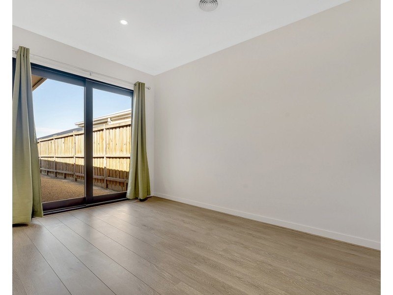 1 Hickory Road, Mickleham VIC 3064