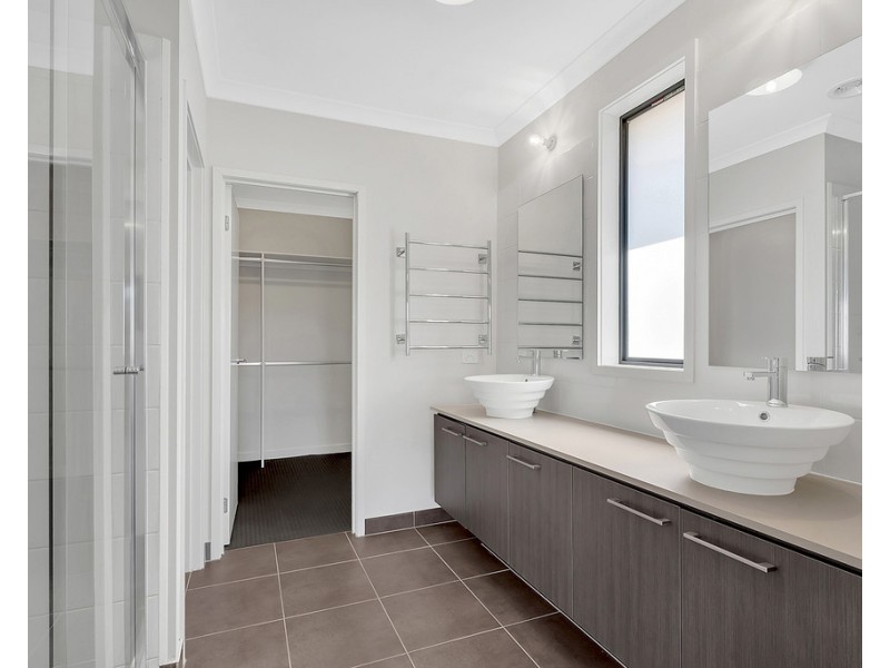 1 Hickory Road, Mickleham VIC 3064