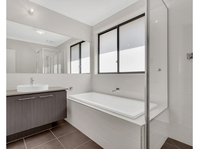1 Hickory Road, Mickleham VIC 3064