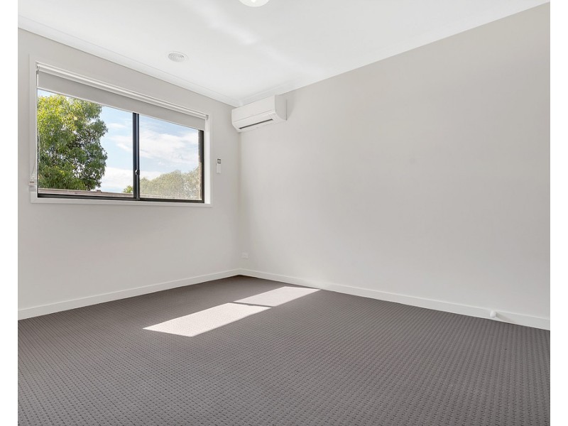 1 Hickory Road, Mickleham VIC 3064