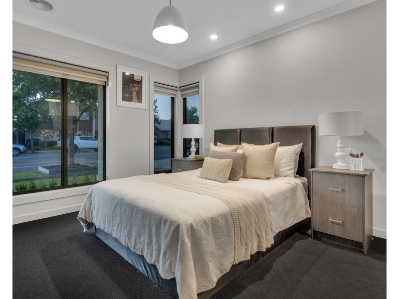 12 Buttercup Drive, Greenvale VIC 3059