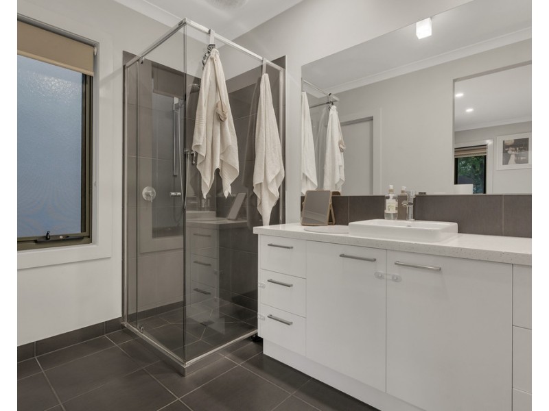 12 Buttercup Drive, Greenvale VIC 3059