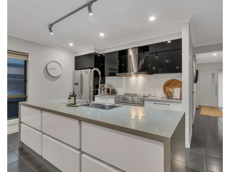 12 Buttercup Drive, Greenvale VIC 3059