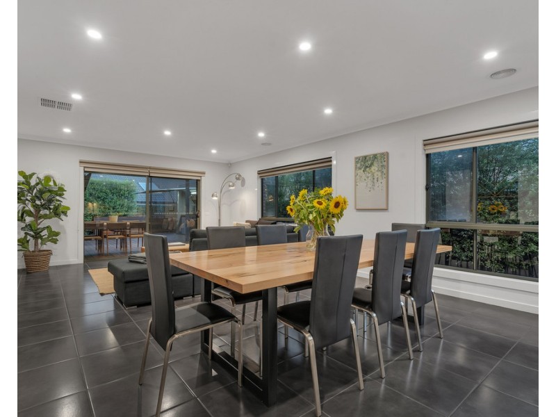 12 Buttercup Drive, Greenvale VIC 3059