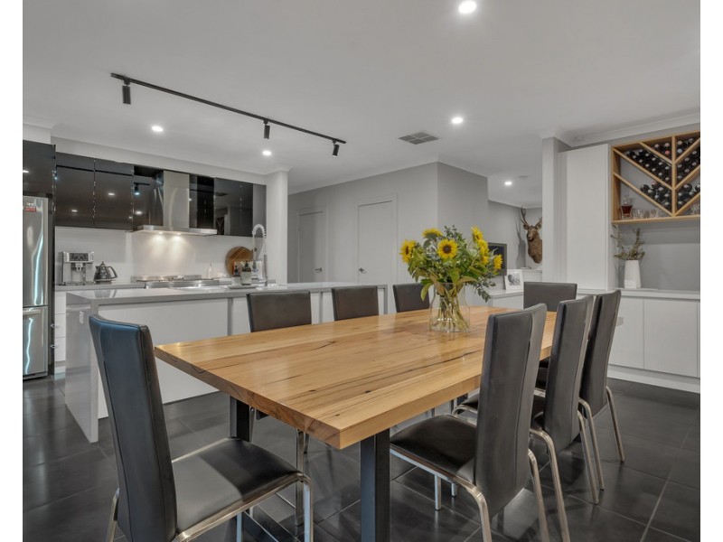 12 Buttercup Drive, Greenvale VIC 3059