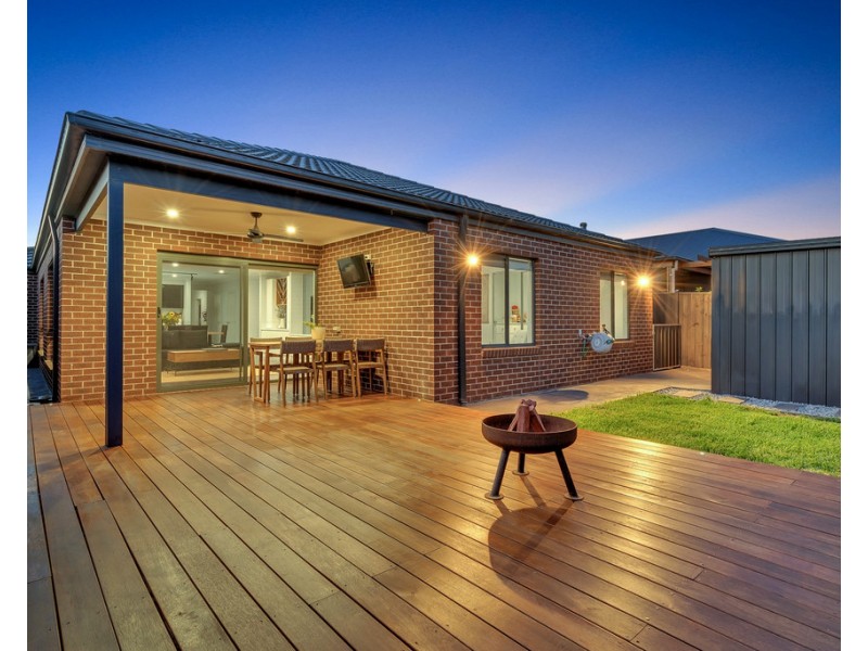 12 Buttercup Drive, Greenvale VIC 3059
