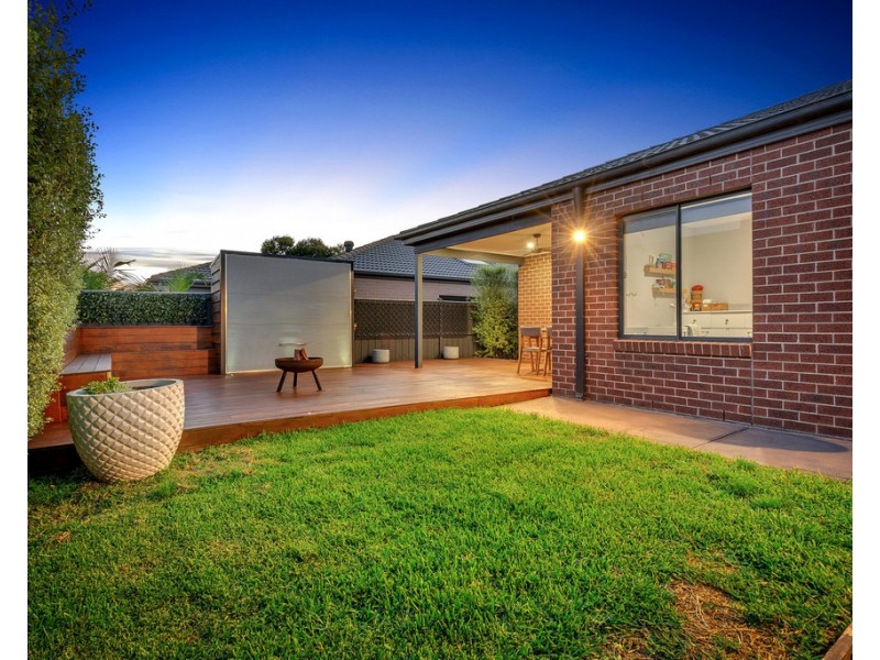 12 Buttercup Drive, Greenvale VIC 3059