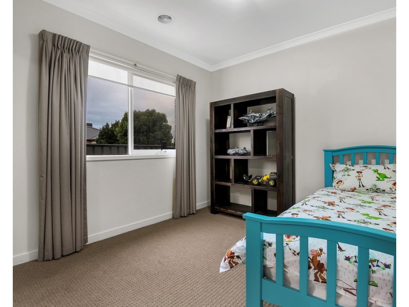 11 Riberry Street, Craigieburn VIC 3064