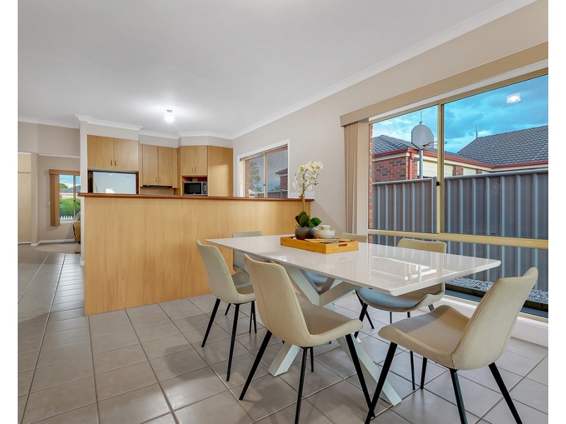 16 Jacaranda Place, Craigieburn VIC 3064