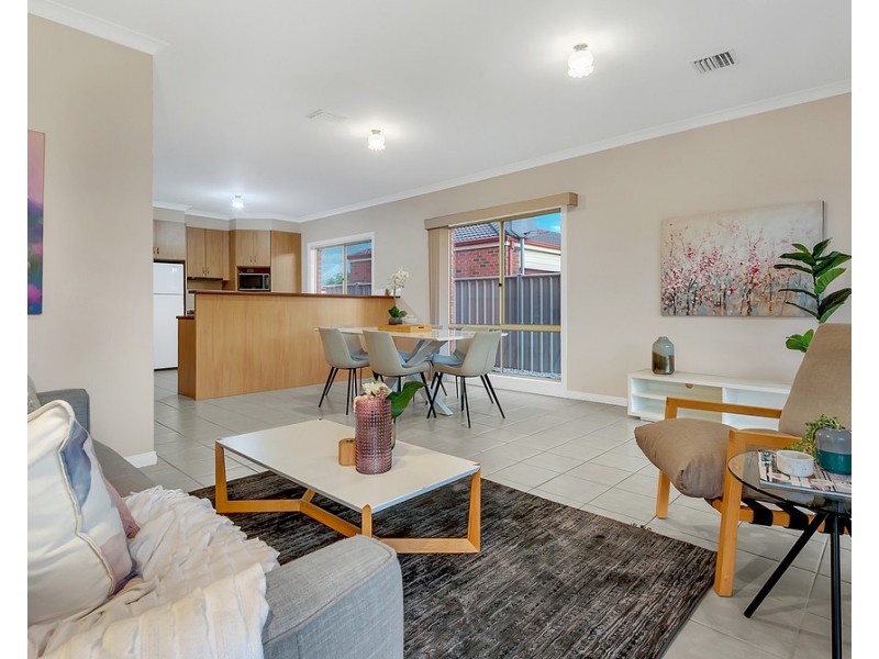 16 Jacaranda Place, Craigieburn VIC 3064