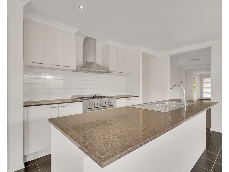 20 Dianella Avenue, Kalkallo VIC 3064