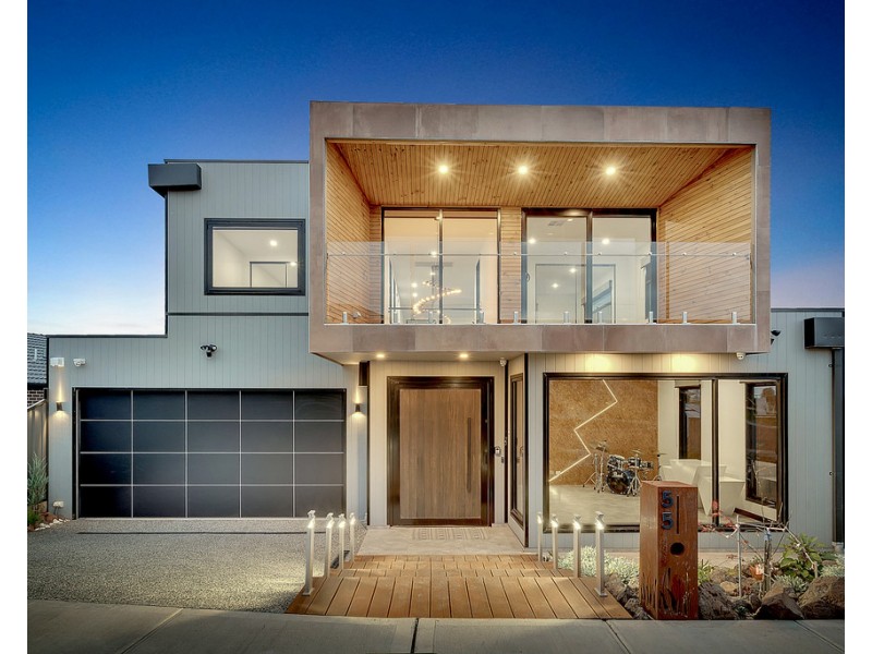 55 Charteris Drive, Craigieburn VIC 3064