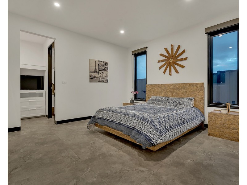 55 Charteris Drive, Craigieburn VIC 3064