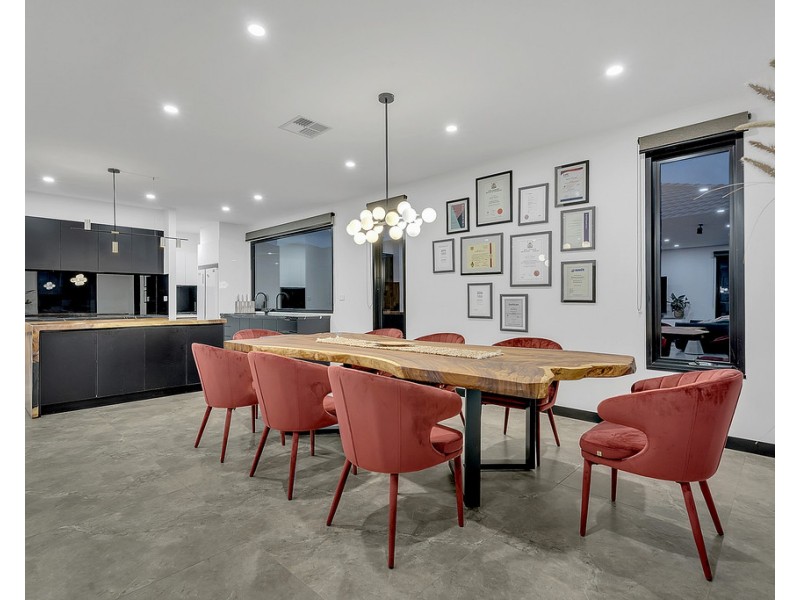 55 Charteris Drive, Craigieburn VIC 3064