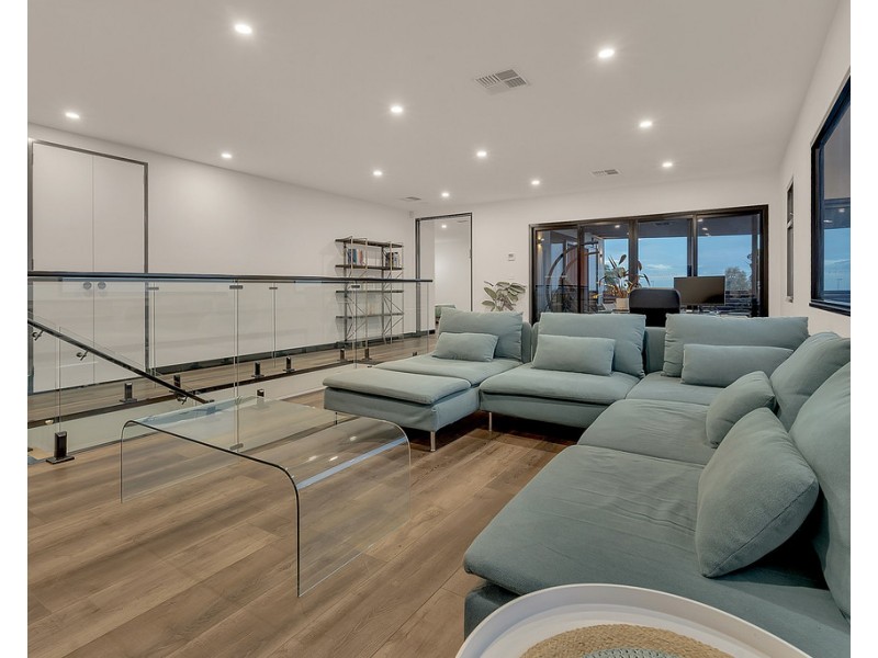 55 Charteris Drive, Craigieburn VIC 3064
