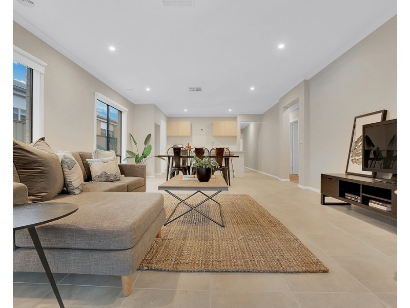 15 Laurina Street, Kalkallo VIC 3064