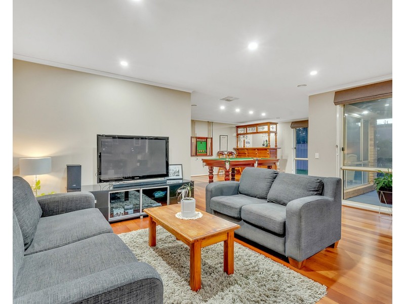 99 Hamilton Hume Parade, Craigieburn VIC 3064