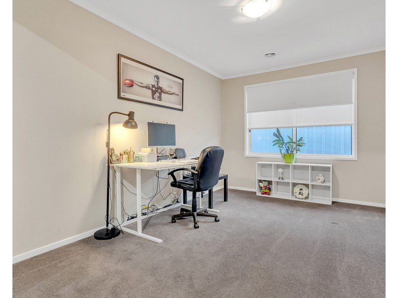 99 Hamilton Hume Parade, Craigieburn VIC 3064