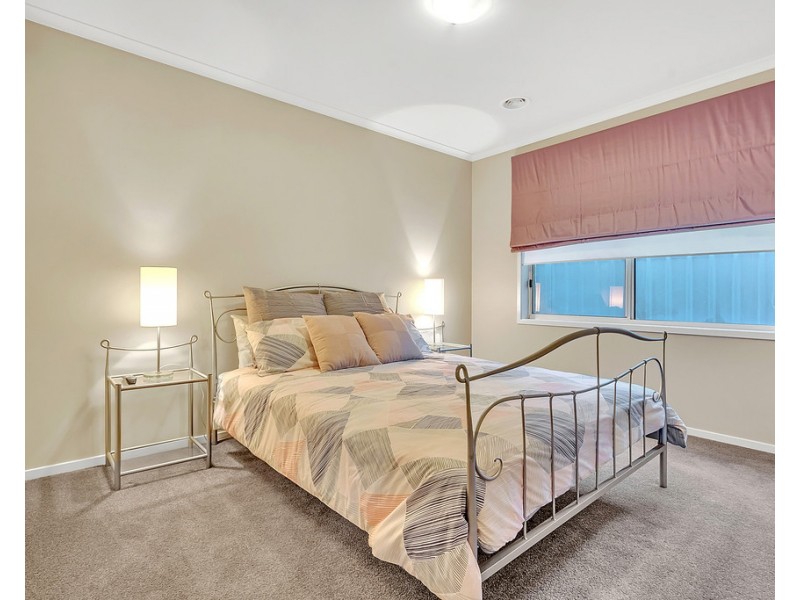 99 Hamilton Hume Parade, Craigieburn VIC 3064