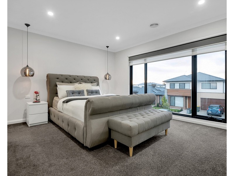 19 Millau Avenue, Craigieburn VIC 3064