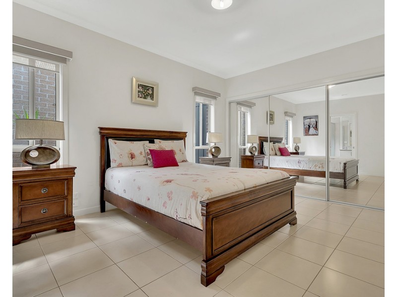 14 Brickwood Circuit, Craigieburn VIC 3064